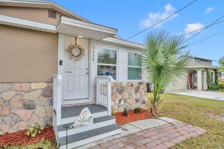 Property Photo:  4248 Minoso Street  FL 32811 