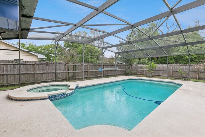 Property Photo:  1711 Charleston Lane  FL 34769 