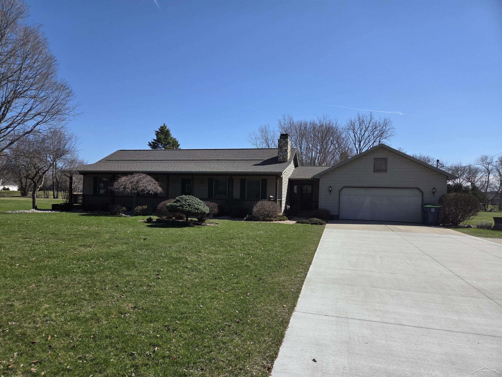 Property Photo:  4686 N Thomas Road  MI 48623 
