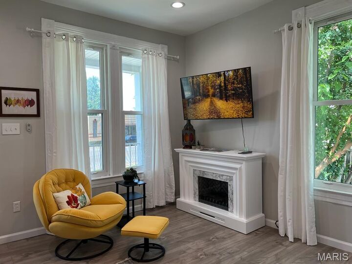 Property Photo: 5366 Southwest Avenue MO 63139