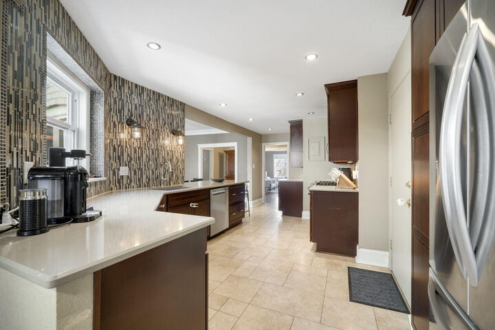 Property Photo:  2230 E Bradford Ave G  WI 53211 