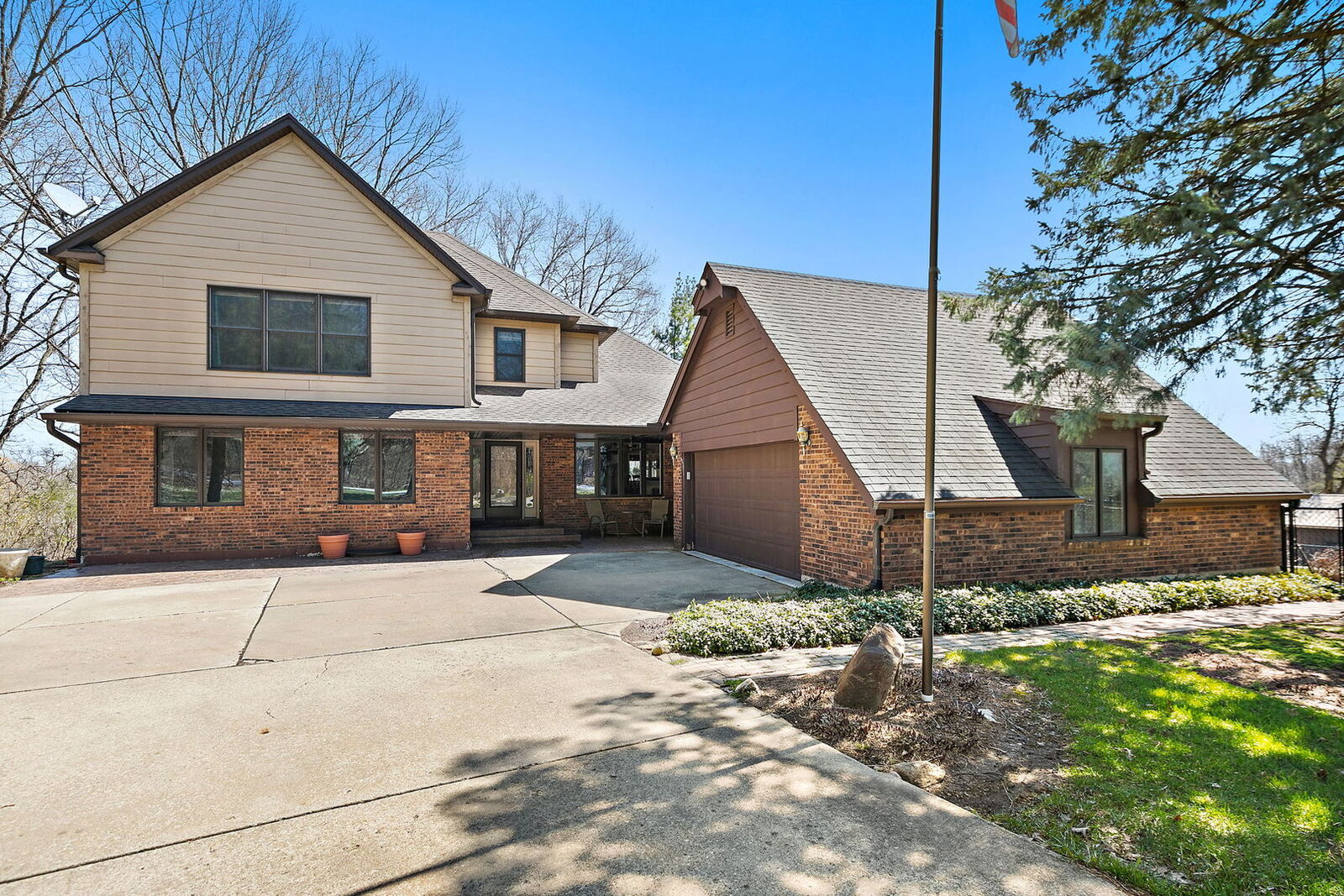 Property Photo:  8N999 Corron Road  IL 60124 