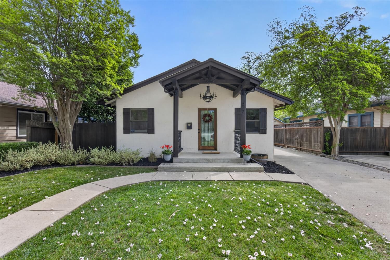 Property Photo:  217 Earl Avenue  CA 95678 