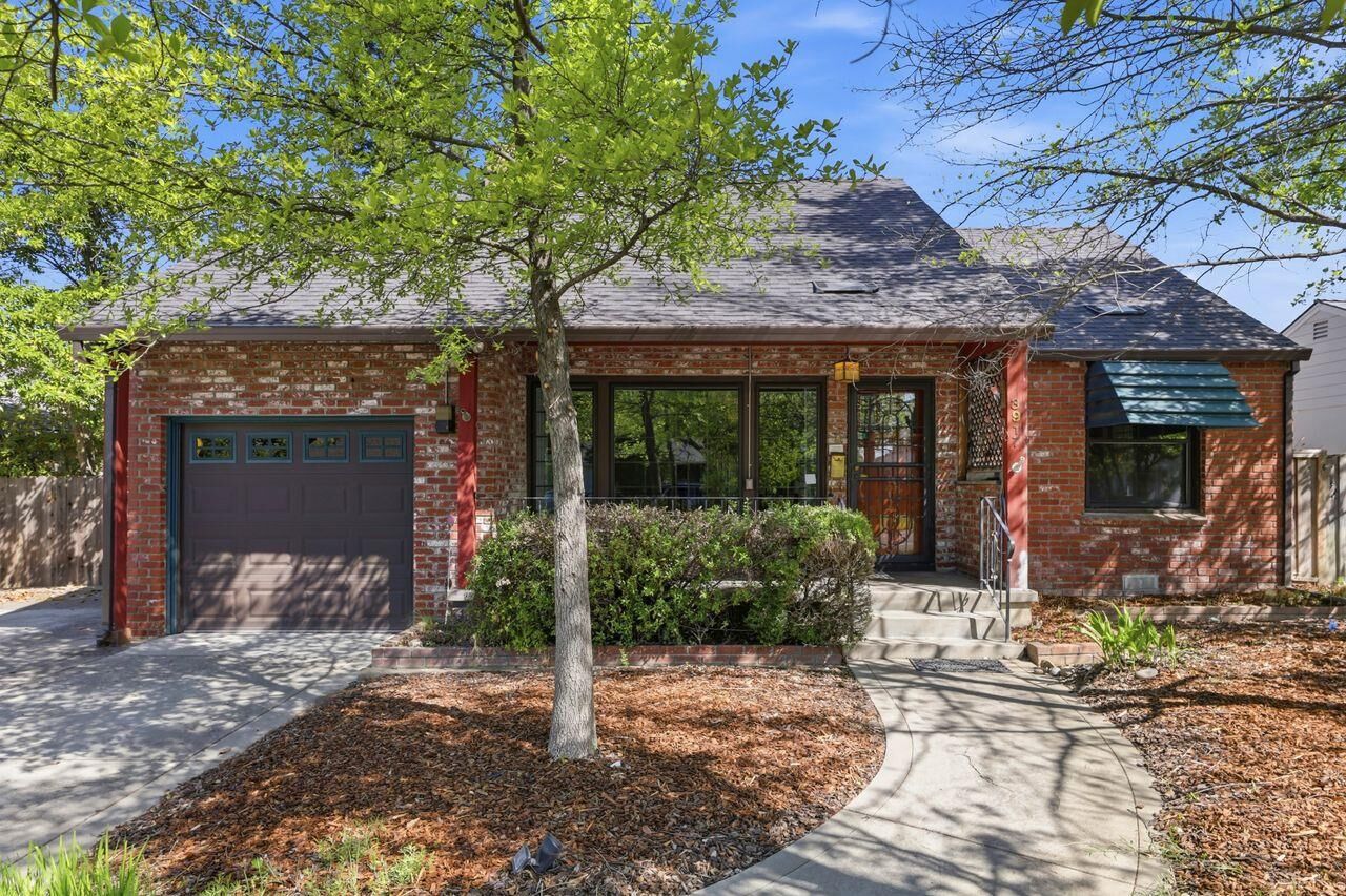 Property Photo: 3917 Kings Way CA 95821