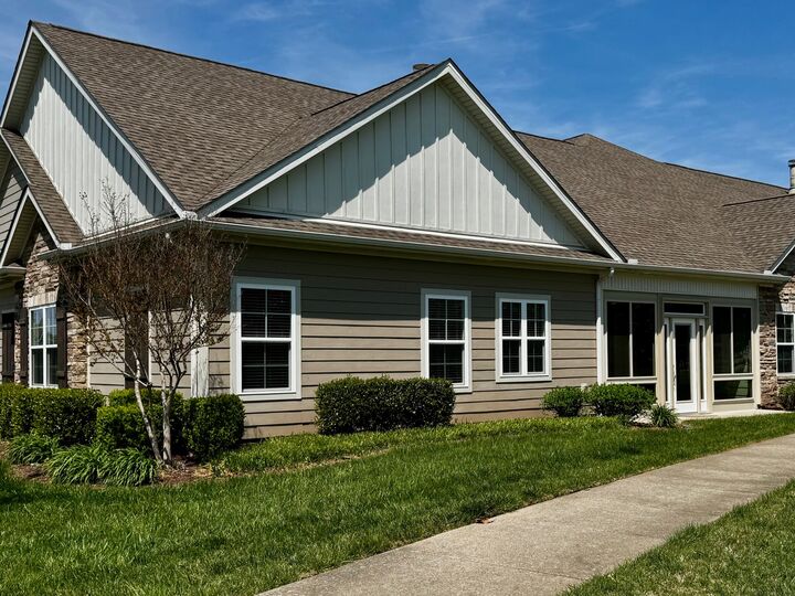 Property Photo:  2177 Stonecenter Ln  TN 37128 