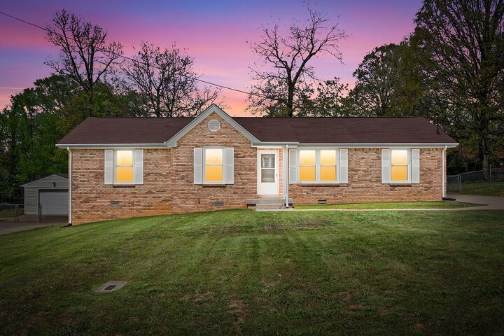 Property Photo:  931 Poppy Dr  TN 37042 