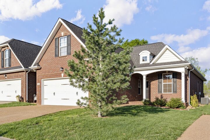 Property Photo: 304 Indian Ridge Cir TN 37188