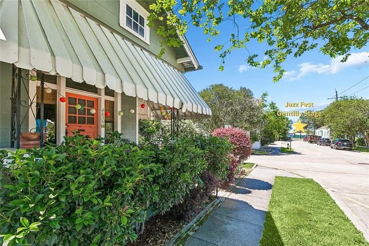 Property Photo:  2836 Aubry Street  LA 70119 