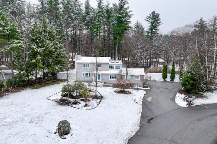 Property Photo:  6 Bryce Drive  NH 03054 