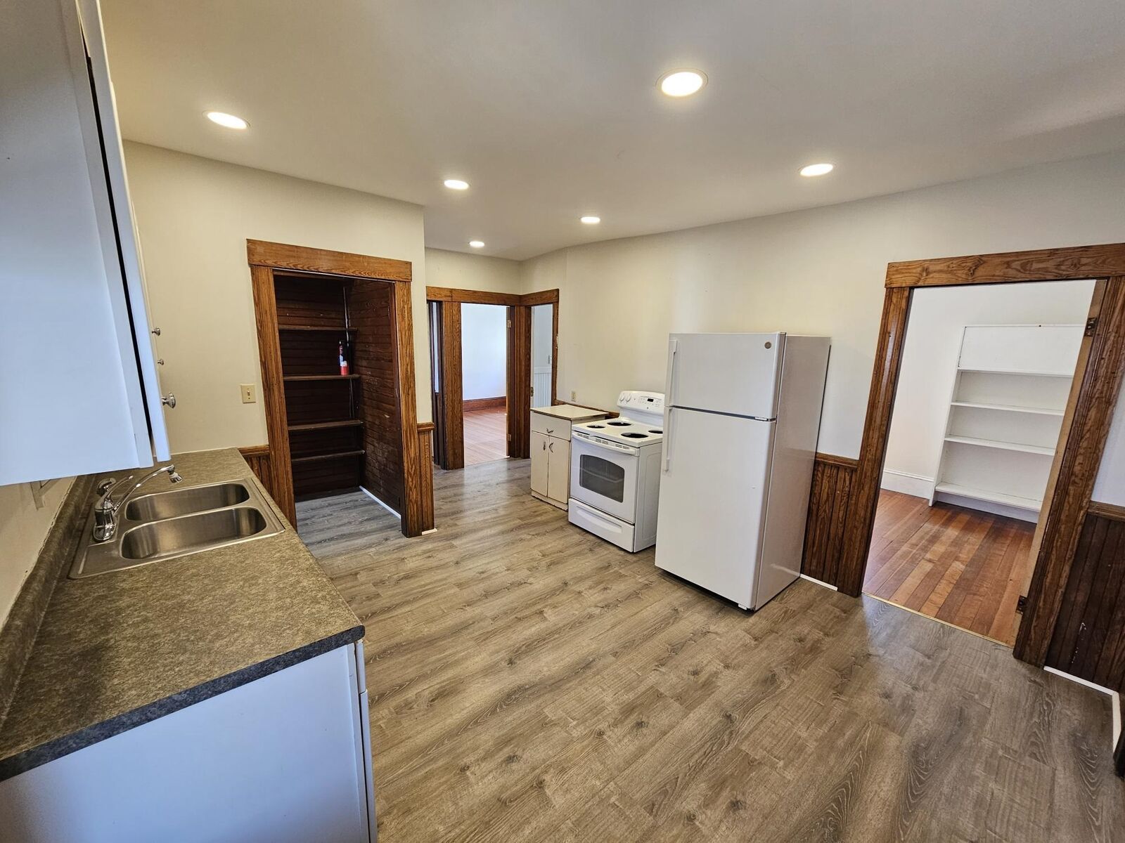 Property Photo:  12 Willow Court  NH 03431 