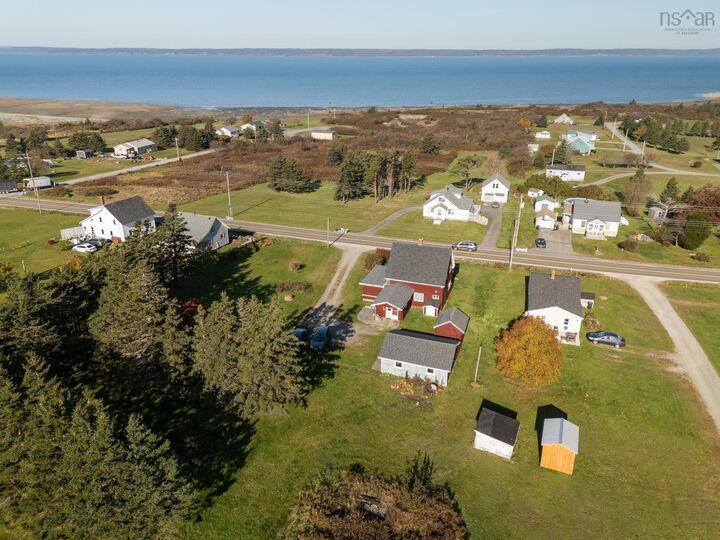 Property Photo: 2484 Highway 1 NS B0W 1M0