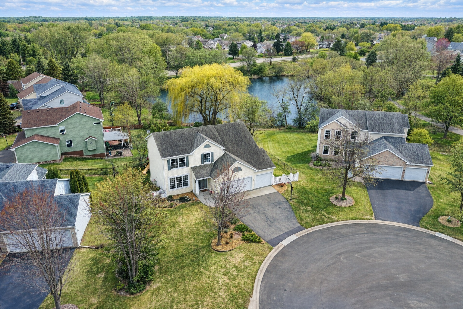 Property Photo: 955 Lake Ridge MN 55129