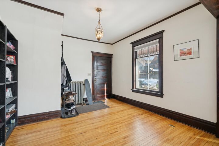 Property Photo:  2120 Emerson Avenue S  MN 55405 