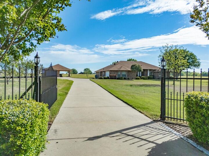 Property Photo:  6671 Fm 660  TX 75119 