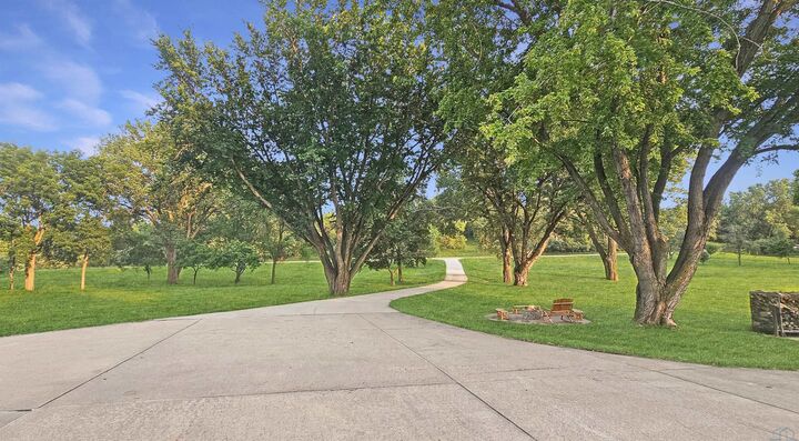 Property Photo: 31847 West Loop Rd IA 51108