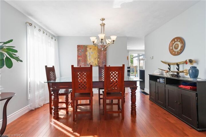 Property Photo:  25 Winter Way  ON N3T 6G3 