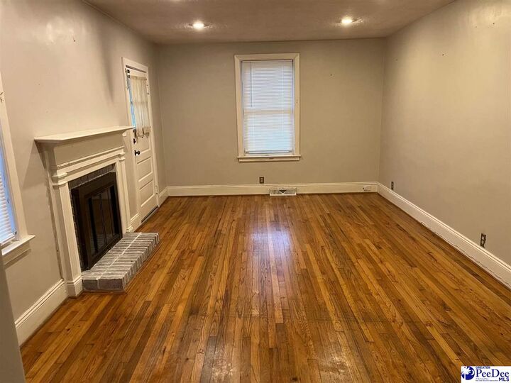 Property Photo:  1008 W Cedar Street  SC 29501 