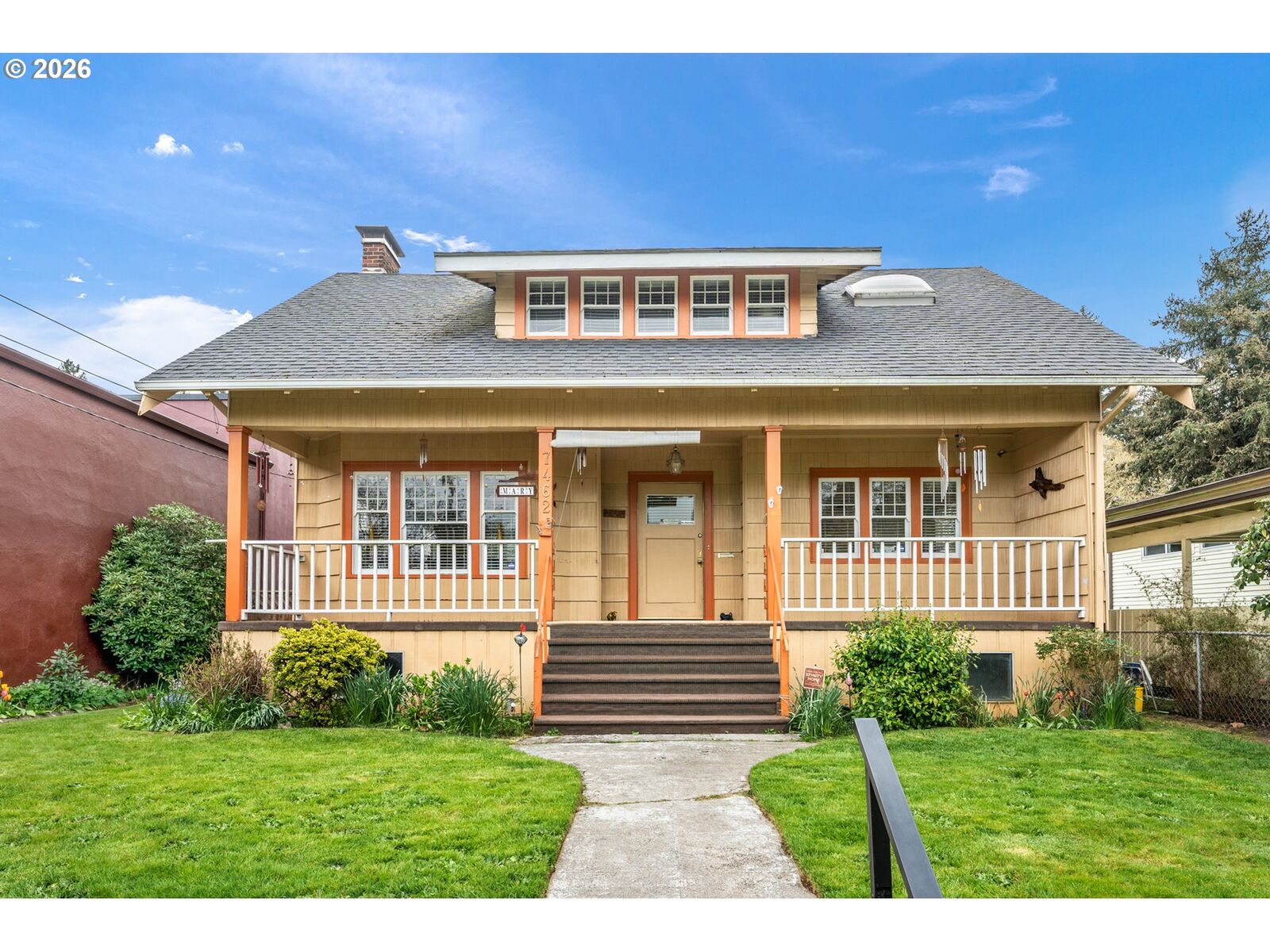 Property Photo:  7462 N Dwight Ave  OR 97203 