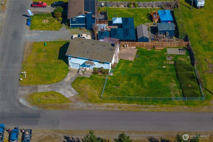 Property Photo:  17519  8th Avenue Ct S  WA 98387 