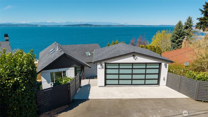 Property Photo:  6029  Atlas Place SW  WA 98136 