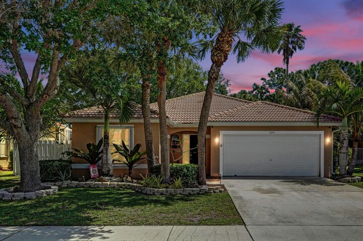 Property Photo: 6214 Sand Hills Circle FL 33463