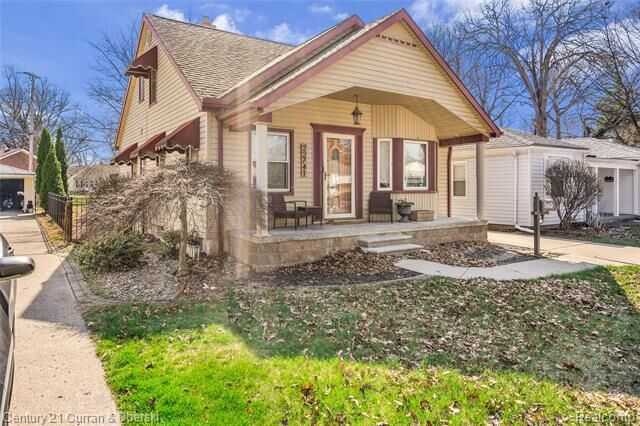 Property Photo:  22741 Oxford Street  MI 48124 