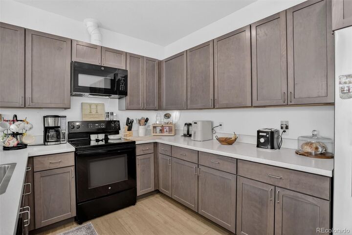 Property Photo:  8475 E 36th Avenue 221  CO 80238 
