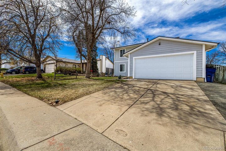 Property Photo:  4075 S Hannibal Street  CO 80013 