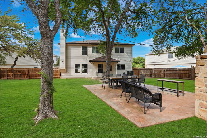 Property Photo:  11122 Hillsdale Loop  TX 78249 