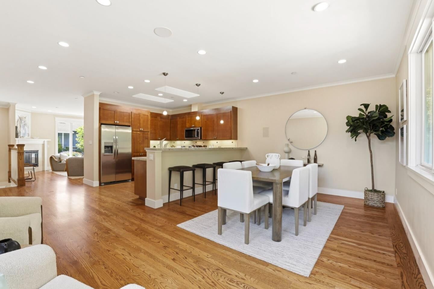 Property Photo: 1242 Aspen Drive CA 94044