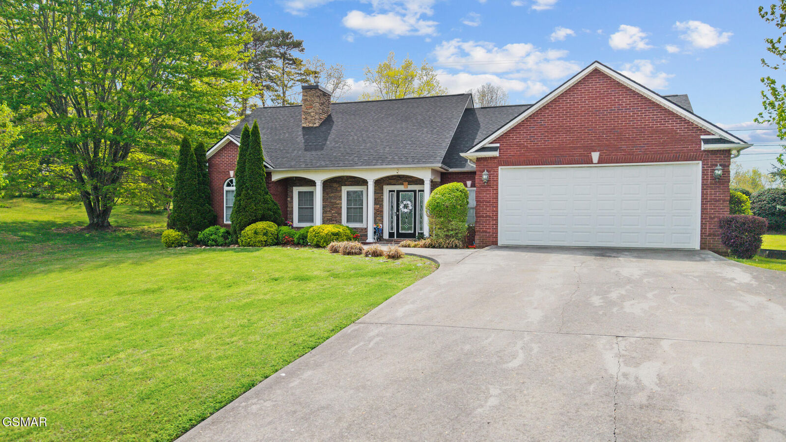 Property Photo:  2519 Friar Wood Lane  TN 37876 