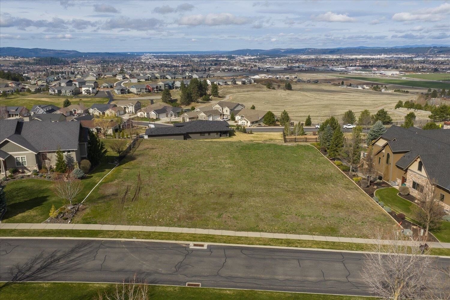 Property Photo:  75 S Legend Tree Dr  WA 99019 