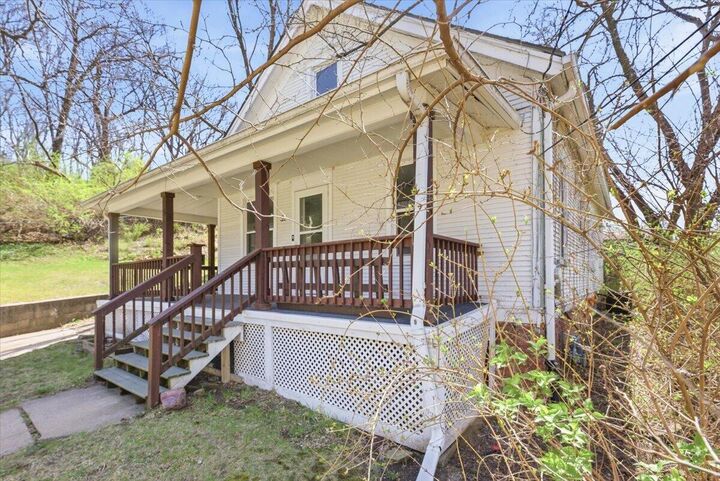 Property Photo:  32 Park  Circle  IA 51503 