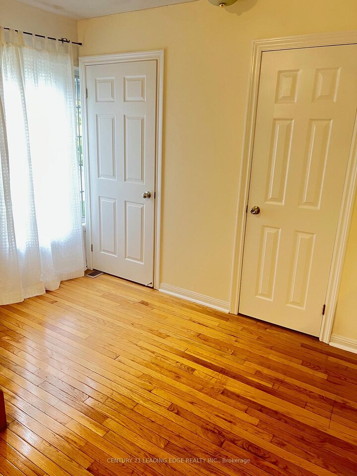 Property Photo: 17 Coyote Crescent ON M1B 6G9