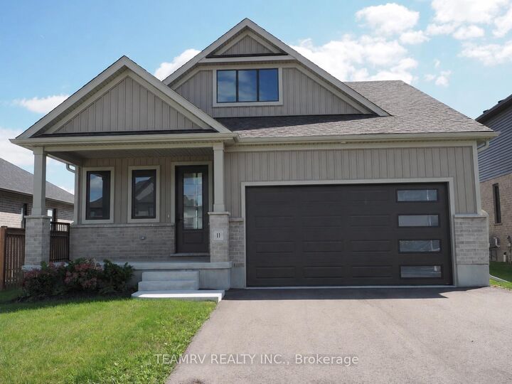 11 Sycamore Drive — photo 1