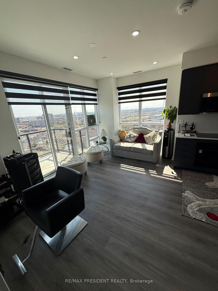 Property Photo: 225 Malta Avenue 2104 ON L6Y 6T6