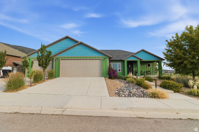 Property Photo: 734 E 1070 S UT 84627