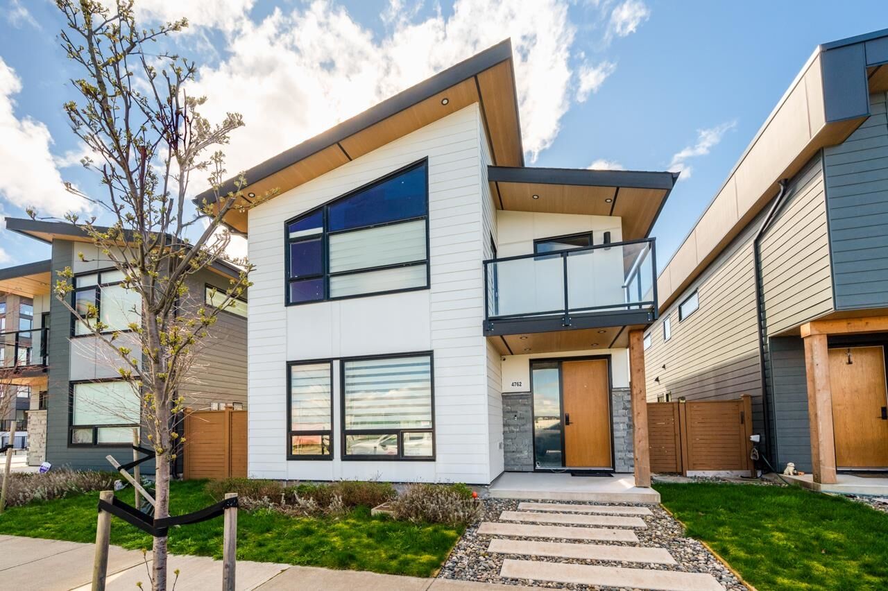 Property Photo:  4762 Spruce Way  BC V4M 0A8 