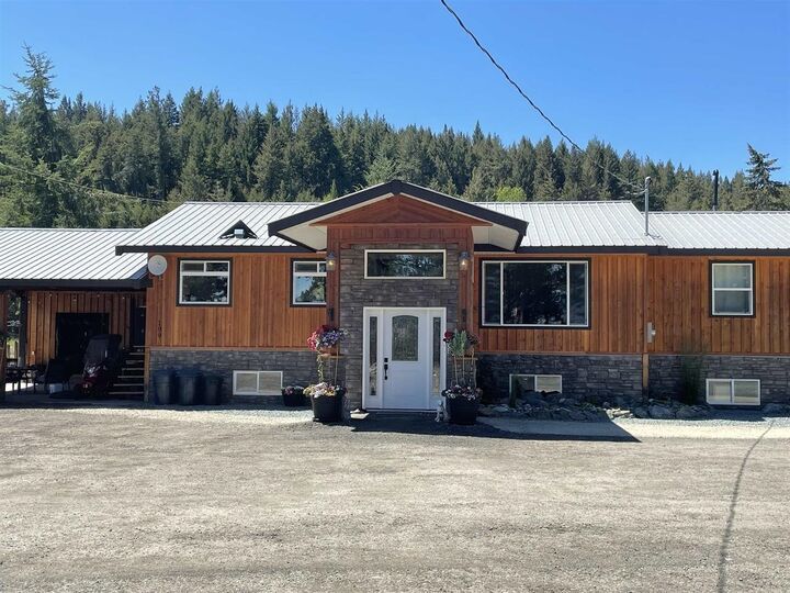 Property Photo: 199 Old Black Mine Road BC V0X 1W0