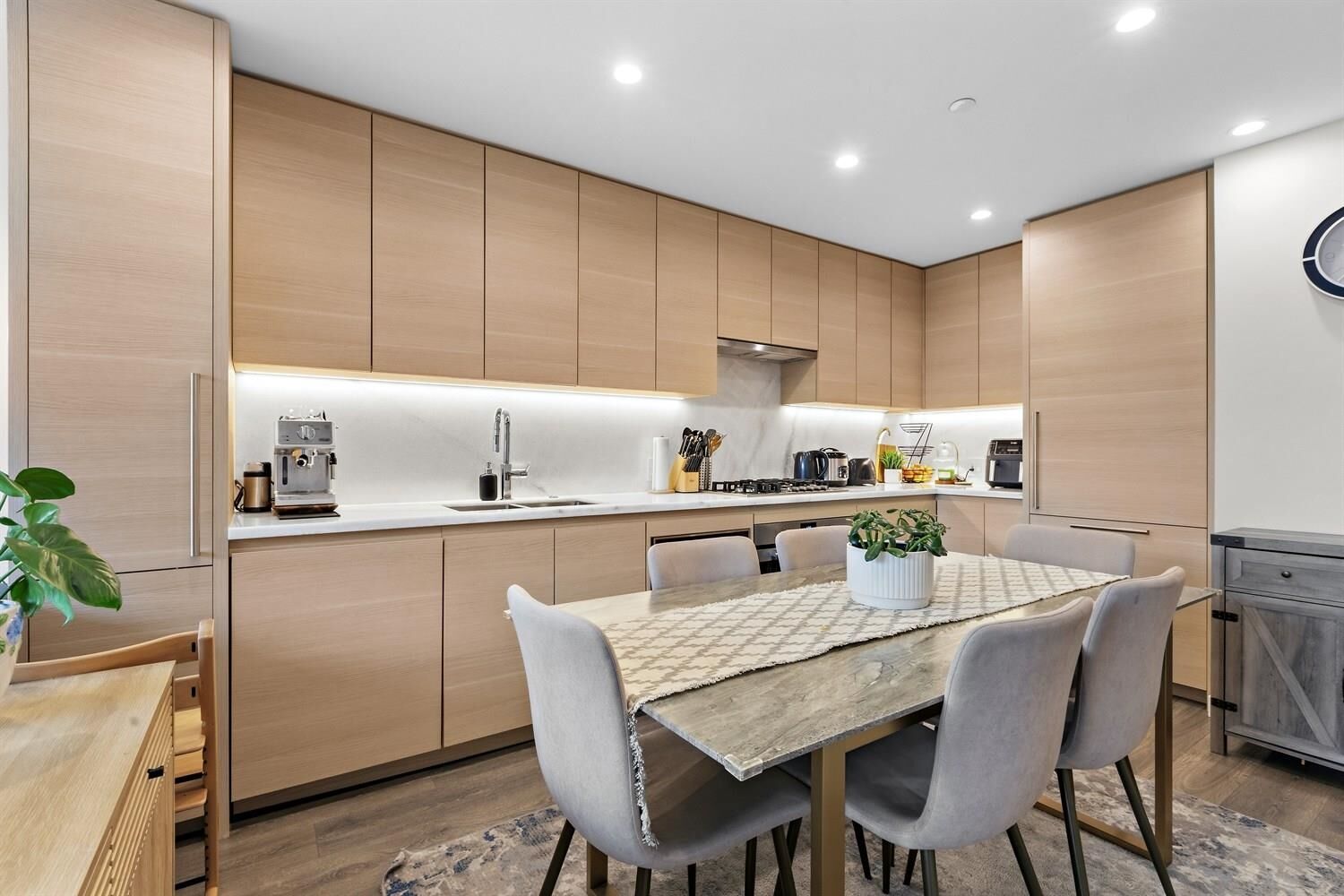 Property Photo: 305 Morrissey Road 603 BC V3H 0M3