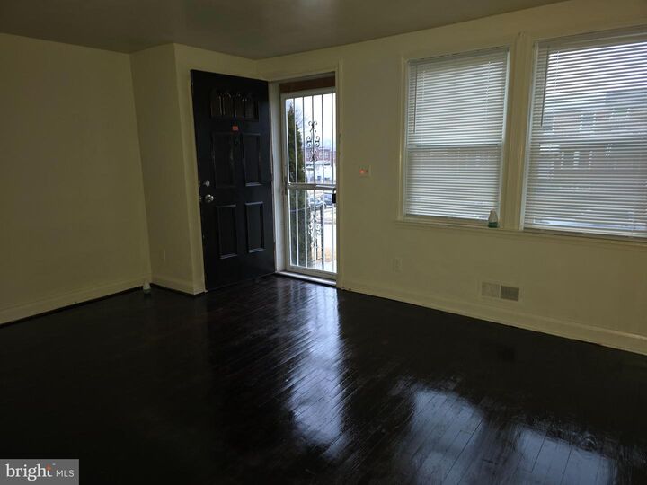 Property Photo: 3905 Kenyon Avenue MD 21213