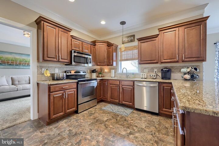 Property Photo:  122 Royal Horse Way  PA 17569 