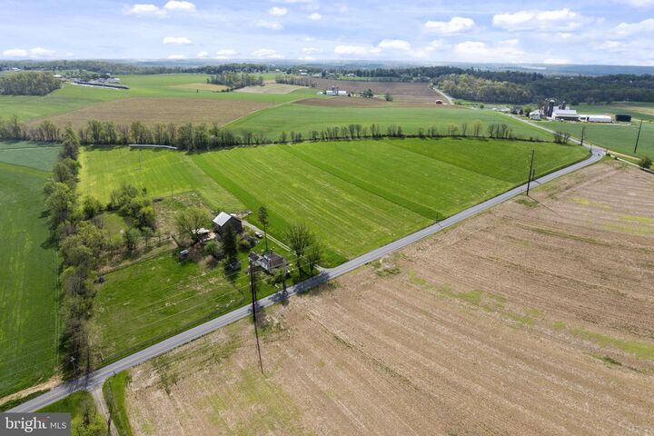 Property Photo:  749 Hilldale Road  PA 17532 
