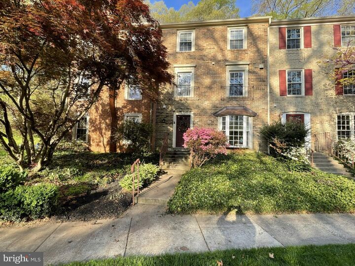 Property Photo:  4616 Briar Patch Court  VA 22032 