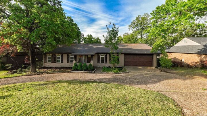 Property Photo:  11833 Rivercrest Dr  AR 72212 