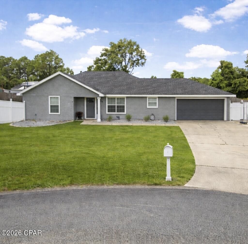 Property Photo:  936 Pelican Place  FL 32407 