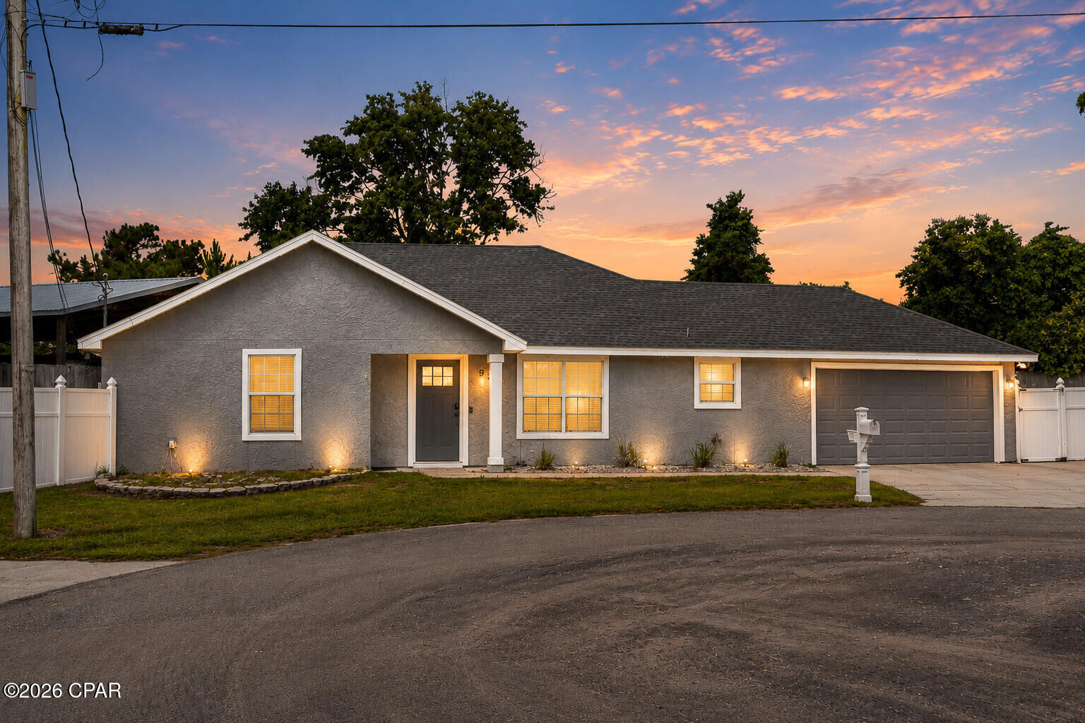 Property Photo: 936 Pelican Place FL 32407