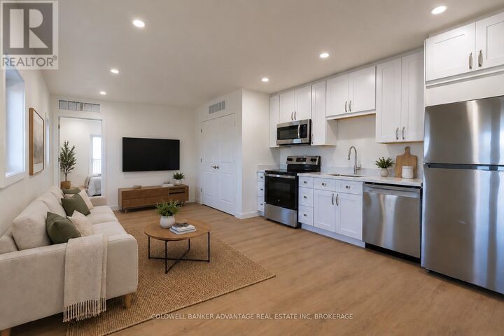 Property Photo:  429 Sugarloaf Street 1  ON L3K 2P3 