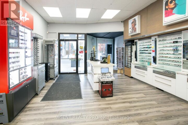 Property Photo: 419 Dundas Street ON N4S 1B8