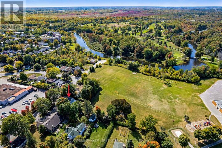 Property Photo:  29 Leslie Street  ON K7H 2X5 